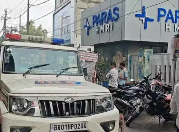 अस्पताल में घुसकर मरीज का मर्डर- बदमाशों ने मारी चार गोलियां अस्पताल में घुसकर मरीज का मर्डर- बदमाशों ने मारी चार गोलियां