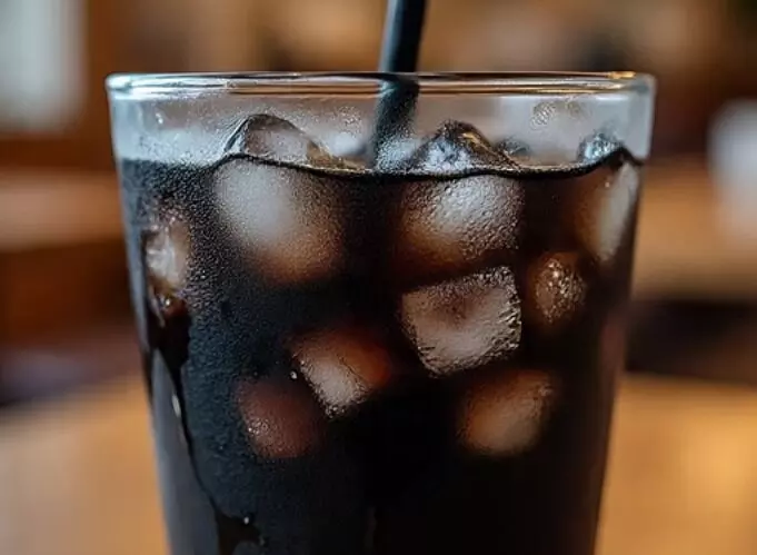 कोल्ड ड्रिंक ने एक ही परिवार के 4 बच्चों को पहुंचाया अस्पताल- 1 की मौत कोल्ड ड्रिंक ने एक ही परिवार के 4 बच्चों को पहुंचाया अस्पताल- 1 की मौत
