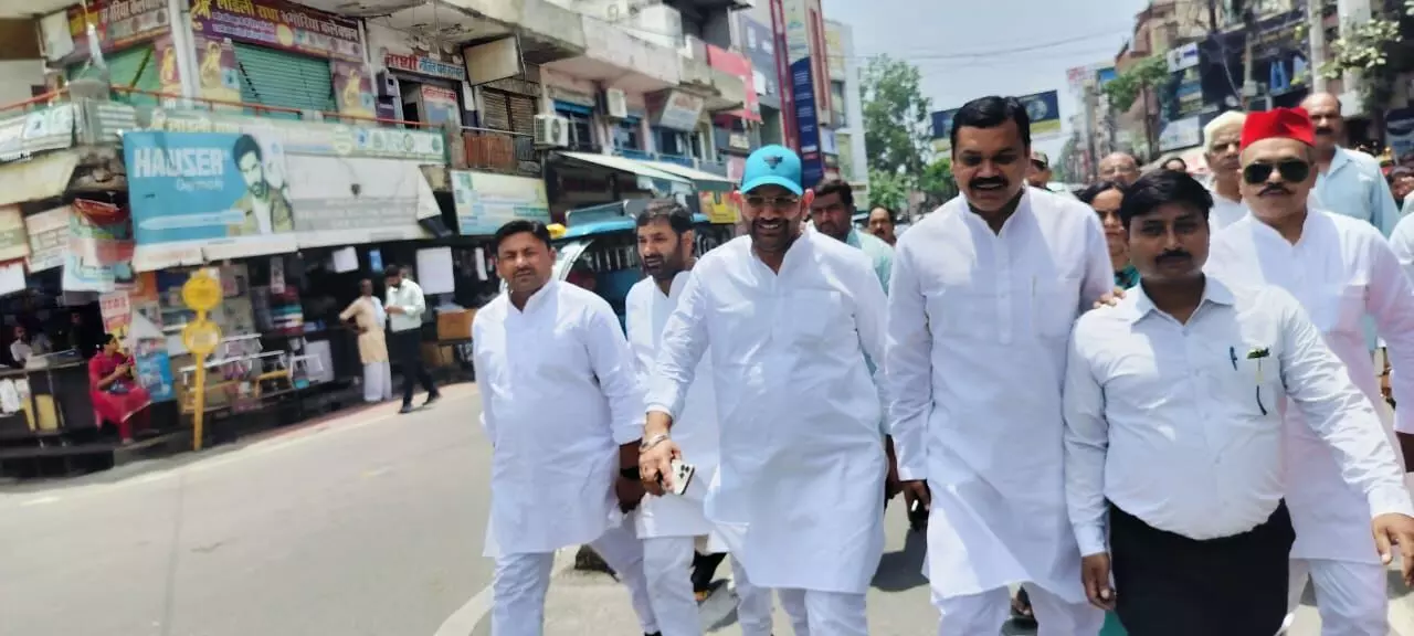 MP इकरा हसन के अपमान पर गुस्साई सपा नेताओं ने दिया ज्ञापन
