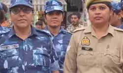 डिवाइडर से टकराई गाड़ी- RAF की दर्जनों महिला जवान घायल डिवाइडर से टकराई गाड़ी- RAF की दर्जनों महिला जवान घायल