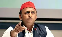 अखिलेश का योगी पर तंज- कुछ लोगों का बूथ पर उतर जायेगा भूत