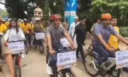 संडे ऑन साइकिल- केंद्रीय मंत्री ने युवाओं के साथ चलाई साइकिल संडे ऑन साइकिल- केंद्रीय मंत्री ने युवाओं के साथ चलाई साइकिल