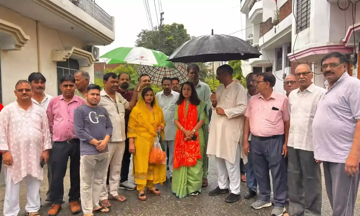 पेयजल संकट से जूझ रहे नागरिको को सौगात- शुरू कराया नलकूप निर्माण