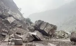 वैष्णो देवी मंदिर जाने वाले रास्ते पर हुआ लैंडस्लाइड- 4 तीर्थ यात्री..