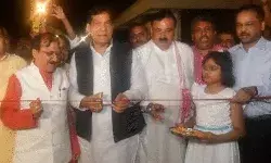 आपूर्ति करते ही चढा ऊर्जा मंत्री का पारा- चीफ समेत 5 इंजीनियर सस्पेंड आपूर्ति करते ही चढा ऊर्जा मंत्री का पारा- चीफ समेत 5 इंजीनियर सस्पेंड