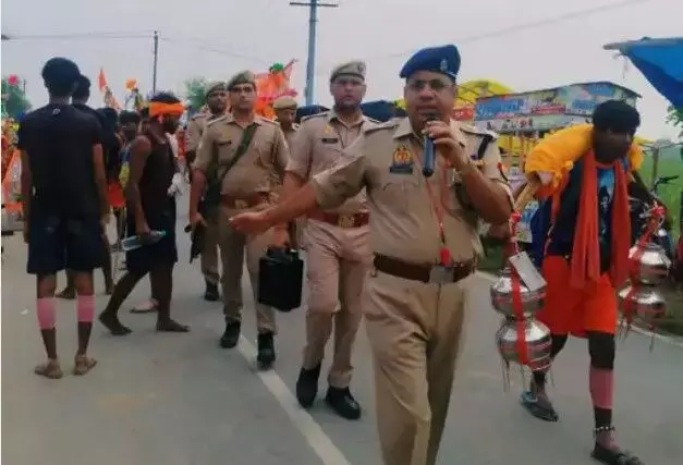 पुरा महादेव मंदिर में श्रद्धालुओं का सैलाब- कांवड़िया कर रहे जलाभिषेक पुरा महादेव मंदिर में श्रद्धालुओं का सैलाब- कांवड़िया कर रहे जलाभिषेक