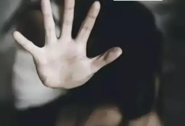 स्कूल में 4 साल की बच्ची से रेप-आईसीयू में भर्ती छात्रा का चल रहा इलाज स्कूल में 4 साल की बच्ची से रेप-आईसीयू में भर्ती छात्रा का चल रहा इलाज