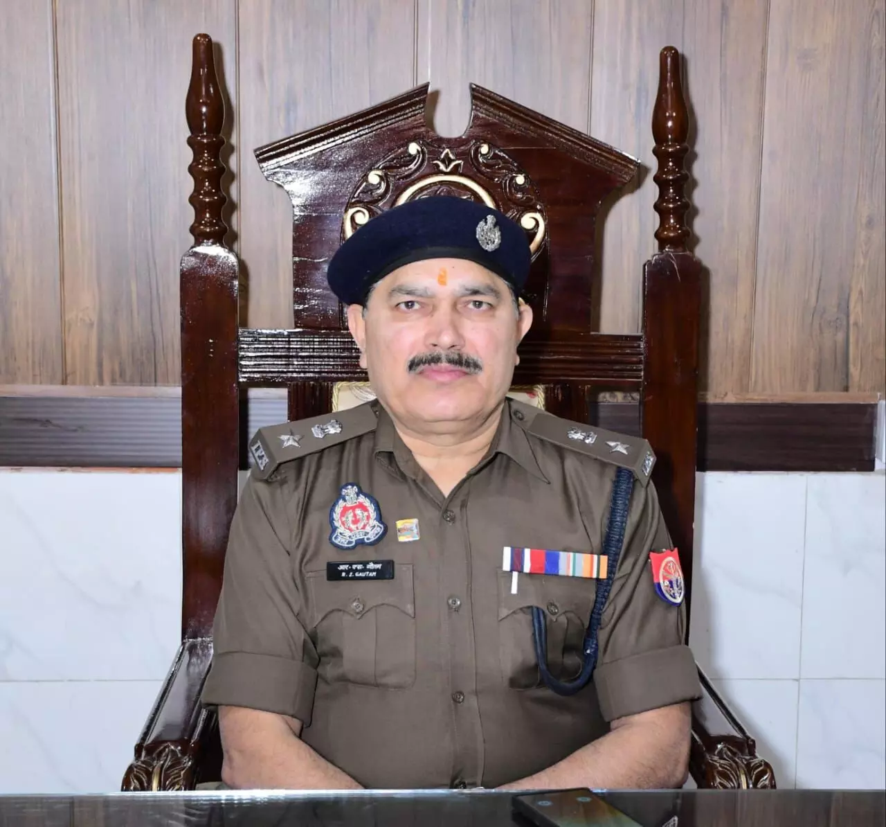 खाकी के लिये छोड़ी नौकरियां- बदमाशों पर आफत बनकर टूटे IPS रामसेवक खाकी के लिये छोड़ी नौकरियां- बदमाशों पर आफत बनकर टूटे IPS रामसेवक