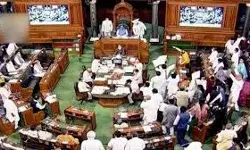 लोकसभा में पहले सप्ताह के आखिरी दिन भी नहीं चला प्रश्न काल लोकसभा में पहले सप्ताह के आखिरी दिन भी नहीं चला प्रश्न काल