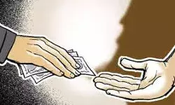 एक प्रिंसिपल इतने हजार रुपए की रिश्वत लेते हुआ गिरफ्तार
