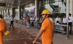 एक दो घंटे में ही होंगे धमाके- CM दफ्तर व एयरपोर्ट को उड़ाने की धमकी एक दो घंटे में ही होंगे धमाके- CM दफ्तर व एयरपोर्ट को उड़ाने की धमकी