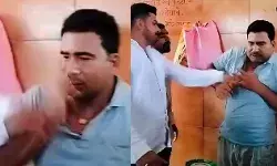 शौचालय कर्मी की पिटाई कर बोले मनसे कार्यकर्ता- राज ठाकरे से माफी मांग शौचालय कर्मी की पिटाई कर बोले मनसे कार्यकर्ता- राज ठाकरे से माफी मांग