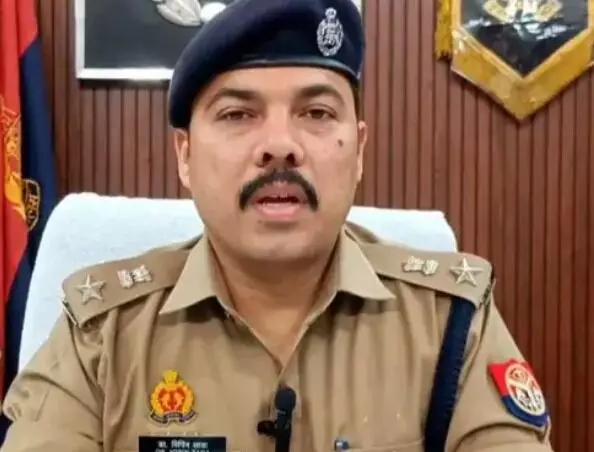 भ्रष्टाचार पर एसएसपी का एक्शन- रिश्वतखोरी में दरोगा व सिपाही सस्पेंड भ्रष्टाचार पर एसएसपी का एक्शन- रिश्वतखोरी में दरोगा व सिपाही सस्पेंड