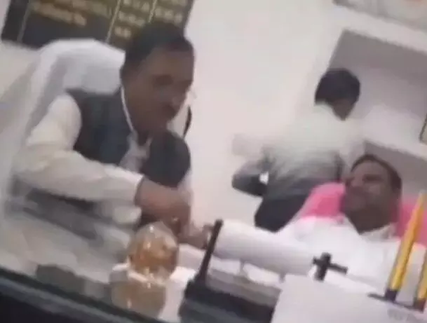 45 हजार में हुई थी बात यह तो 40 है- DM ने BDO के खिलाफ गठित.. 45 हजार में हुई थी बात यह तो 40 है- DM ने BDO के खिलाफ गठित..