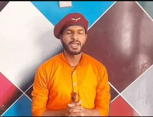 प्रदेश अध्यक्ष का ऐलान- काटो मौलाना की जुबान- पाओ लाखों का इनाम प्रदेश अध्यक्ष का ऐलान- काटो मौलाना की जुबान- पाओ लाखों का इनाम