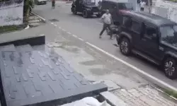 टक्कर के बाद स्कूटी सवार को थार से रिवर्स में कुचलने की कोशिश टक्कर के बाद स्कूटी सवार को थार से रिवर्स में कुचलने की कोशिश