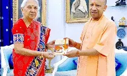 CM योगी के बाद अब उत्तर प्रदेश की गवर्नर ने भी बनाया नया रिकॉर्ड