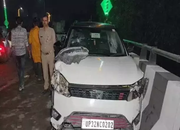 MLA की कार की टक्कर से पुल से गिरे युवक की मौत- मिली बियर सिगरेट MLA की कार की टक्कर से पुल से गिरे युवक की मौत- मिली बियर सिगरेट