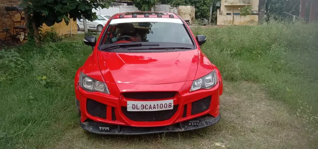 मॉडिफाइड कार से स्टंट- दौडधूप कर बरामद की गई गाड़ी सीज- स्टंटबाजों.... मॉडिफाइड कार से स्टंट- दौडधूप कर बरामद की गई गाड़ी सीज- स्टंटबाजों....