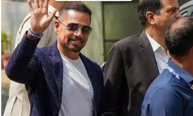 रॉबर्ट वाड्रा व अन्य को मनी लॉन्ड्रिंग मामले में अदालत का नोटिस जारी रॉबर्ट वाड्रा व अन्य को मनी लॉन्ड्रिंग मामले में अदालत का नोटिस जारी