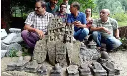 जीर्णोद्धार के लिए खुदाई- मिली प्राचीन हिंदू देवी देवताओं की मूर्तियां