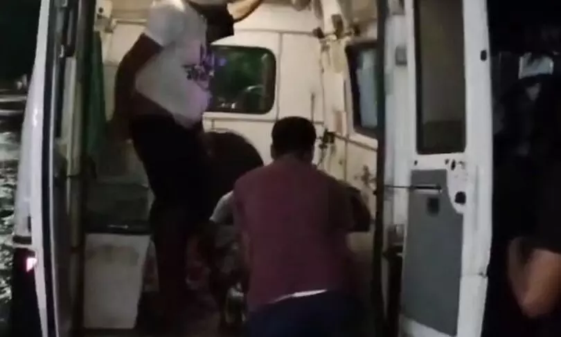 तेज रफ्तार ट्रक ने कांवड़ियों को रौंदा- एक की मौत- दो की हालत गंभीर