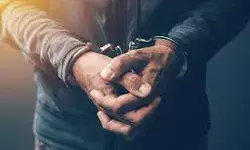 पुलिस ने 412 ग्राम हेरोइन के साथ इतने युवकों को किया गिरफ्तार पुलिस ने 412 ग्राम हेरोइन के साथ इतने युवकों को किया गिरफ्तार