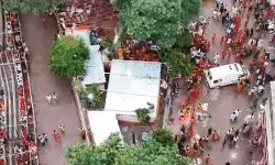 सावन का आखिरी सोमवार-काशी में भक्तों की 5 किमी. कतार सावन का आखिरी सोमवार-काशी में भक्तों की 5 किमी. कतार