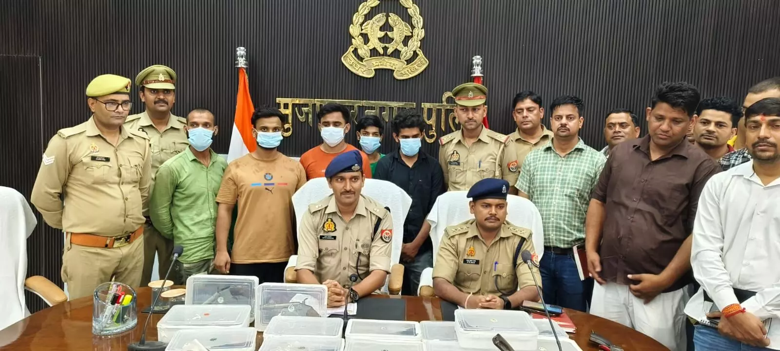 हथियारों के सौदागरों का पर्दाफाश- गैंग मुखिया समेत 5 सौदागर अरेस्ट
