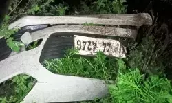 खाई में कार गिरने से सरकारी स्कूल के टीचर की पत्नी-दो बच्चों सहित मौत