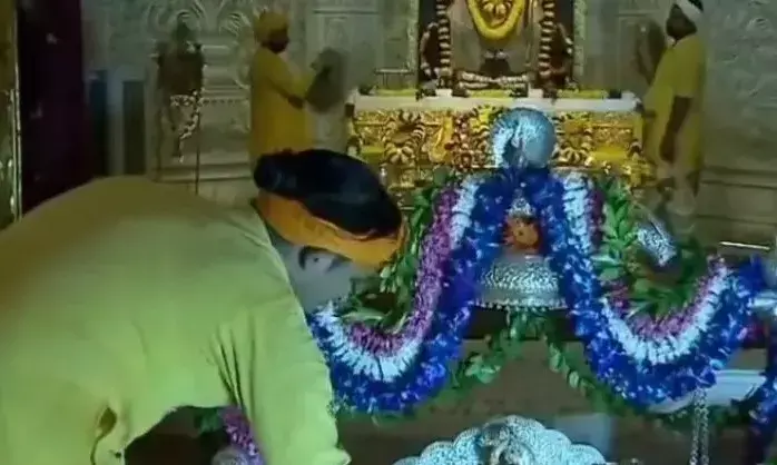 रामलला के कलाई में बांधी गई बहन शांता की राखी