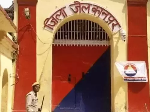जेल से बंदी हुआ फरार- जेल प्रशासन और पुलिस के हाथ नहीं लगा कोई सुराग जेल से बंदी हुआ फरार- जेल प्रशासन और पुलिस के हाथ नहीं लगा कोई सुराग