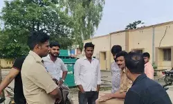 आंखों में मिर्ची झोंककर चाकू से हमला- प्राइवेट पार्ट काट पत्नी हुई फरार