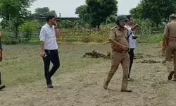 कैद हुआ तेंदुआ मजबूत सुरक्षा जाल को तोड़कर भागा- ग्रामीणों की.... कैद हुआ तेंदुआ मजबूत सुरक्षा जाल को तोड़कर भागा- ग्रामीणों की....