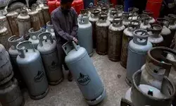 भारतीय डिप्लोमेट्स के घरों की सप्लाई पर ब्रेक- मिनरल वाटर व न्यूज़... भारतीय डिप्लोमेट्स के घरों की सप्लाई पर ब्रेक- मिनरल वाटर व न्यूज़...