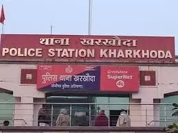 दारू पार्टी में बेटे का बुजुर्ग बाप पर अटैक- लाठी डंडों से किया घायल दारू पार्टी में बेटे का बुजुर्ग बाप पर अटैक- लाठी डंडों से किया घायल