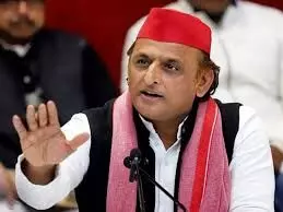 देश की खुशहाली के लिए किसानों का मजबूत होना ज़रूरी- अखिलेश देश की खुशहाली के लिए किसानों का मजबूत होना ज़रूरी- अखिलेश