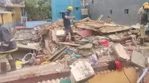 सिलेंडर विस्फोट में 10 वर्षीय बच्चे की मौत- 12 घायल