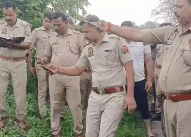 गला काटकर युवक का मर्डर- फिंगरप्रिंट खत्म करने को चाकू का.... गला काटकर युवक का मर्डर- फिंगरप्रिंट खत्म करने को चाकू का....