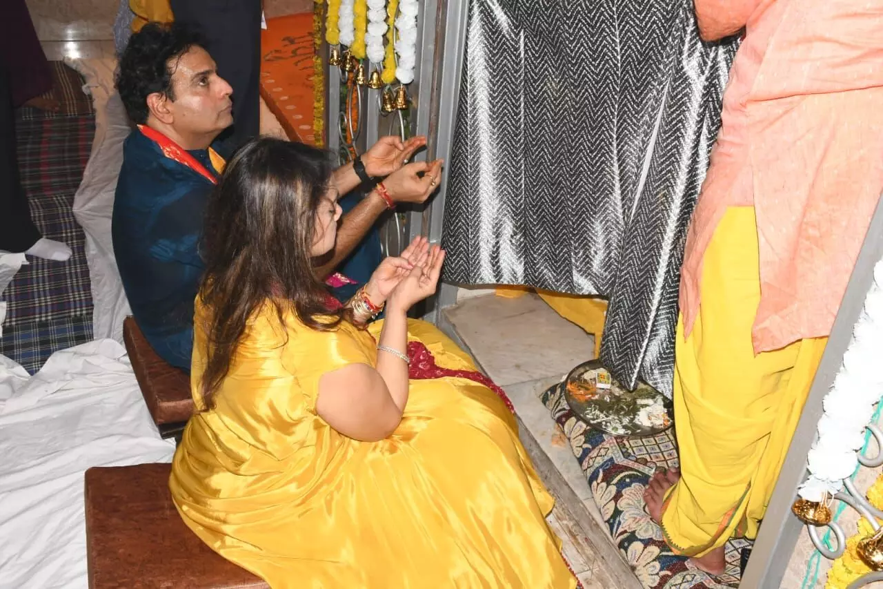 पुलिस लाइन मे कृष्ण जन्मोत्सव की धूम-DM SSP भी कान्हा की भक्ति में डूबे पुलिस लाइन मे कृष्ण जन्मोत्सव की धूम-DM SSP भी कान्हा की भक्ति में डूबे