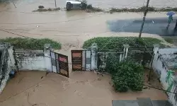 जम्मू कश्मीर में फिर फटा बादल- घरों में भरा पानी मलबा- चार की मौत