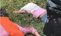 हर्ष पर्वत पर ढाई सौ फीट गहरी खाई में गिरी स्कोडा- महिला एवं युवक की.. हर्ष पर्वत पर ढाई सौ फीट गहरी खाई में गिरी स्कोडा- महिला एवं युवक की..