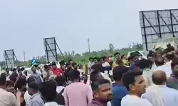 फौजी की पिटाई से नाराज ग्रामीणों का टोल प्लाजा पर- फेंके पत्थर- तोड़..