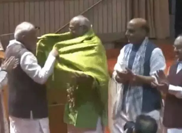 NDA संसदीय दल की बैठक में उपराष्ट्रपति कैंडिडेट का सम्मान-सभी से..