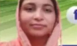 खिड़की से लटकी मिली महिला ग्राम प्रधान- जमीन पर टिके थे घुटने खिड़की से लटकी मिली महिला ग्राम प्रधान- जमीन पर टिके थे घुटने