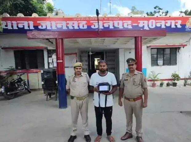 मजे लेने को ड्रोन उडाया- पुलिस ने तुरंत हवालात का रास्ता दिखाया