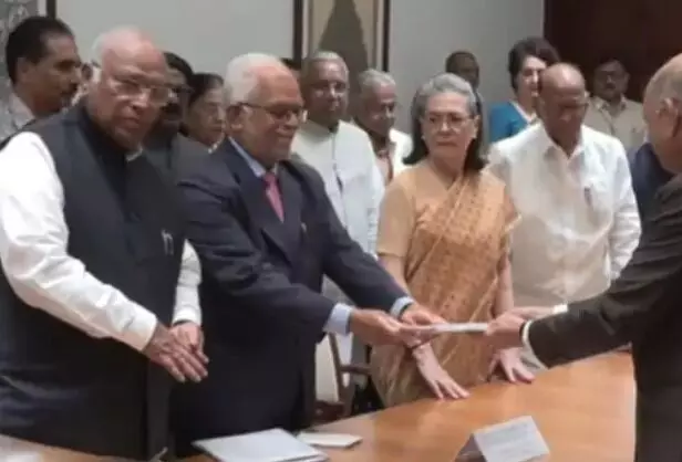उपराष्ट्रपति चुनाव-गठबंधन उम्मीदवार ने दाखिल किया पर्चा- 9 सितंबर..