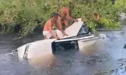 गूगल मैप तालाब में ले घुसा यूनिवर्सिटी स्टूडेंट की कार- शीशे तोड़.. गूगल मैप तालाब में ले घुसा यूनिवर्सिटी स्टूडेंट की कार- शीशे तोड़..