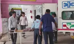 मैगी खाने से बिगड़ी छात्राओं की तबीयत- करानी पड़ी अस्पताल में एडमिट मैगी खाने से बिगड़ी छात्राओं की तबीयत- करानी पड़ी अस्पताल में एडमिट