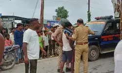 बाईपास पर हुए हादसे में ट्रक में पीछे से घुसी बाइक- युवक की मौके पर मौत बाईपास पर हुए हादसे में ट्रक में पीछे से घुसी बाइक- युवक की मौके पर मौत